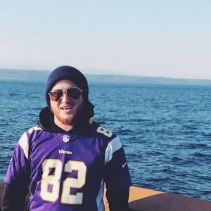 Meet your Posher, Chase